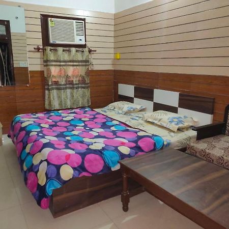 Arjun Guest House Pathankot Luaran gambar